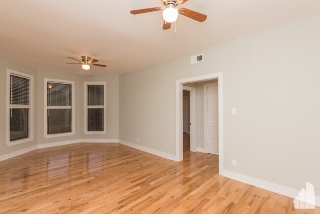 641 W Oakdale Ave, Unit 2