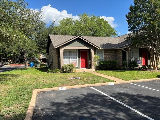 property at 1015 E Yager Ln