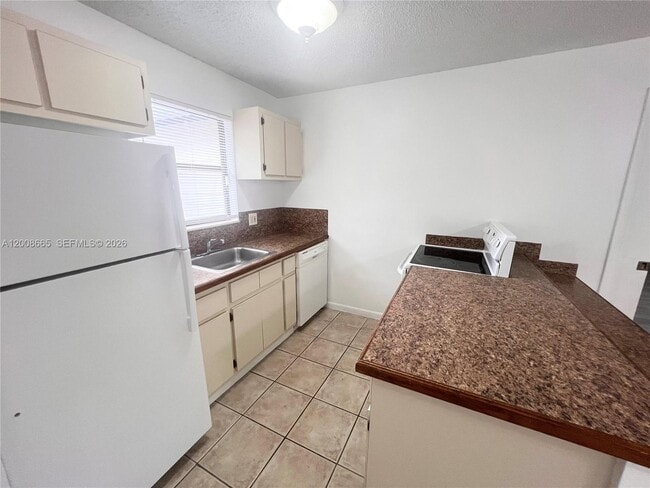 1832 My Pl Ln in West Palm Beach, FL - Building Photo - Building Photo