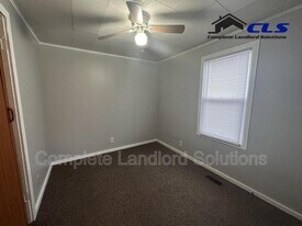 916 Kussner St in Terre Haute, IN - Building Photo