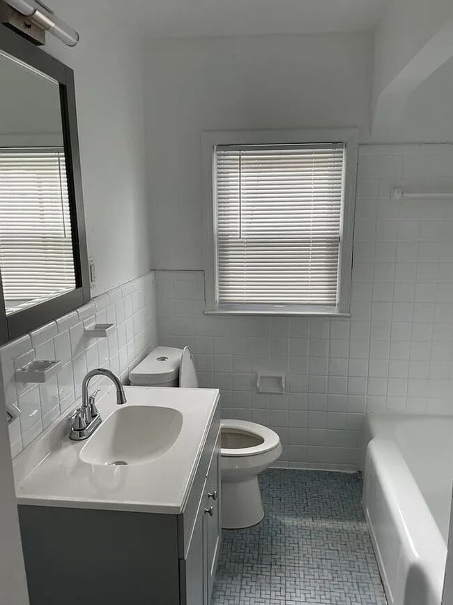 11311 Rosemont Ave in Detroit, MI - Building Photo - Building Photo