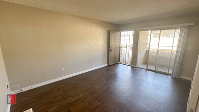 351-355 I Street in Chula Vista, CA - Building Photo - Interior Photo