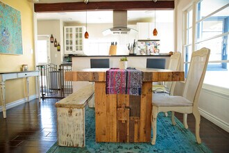 141 S Brighton St in Burbank, CA - Building Photo - Building Photo