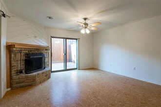 5626 Preston Oaks Rd in Dallas, TX - Building Photo - Building Photo