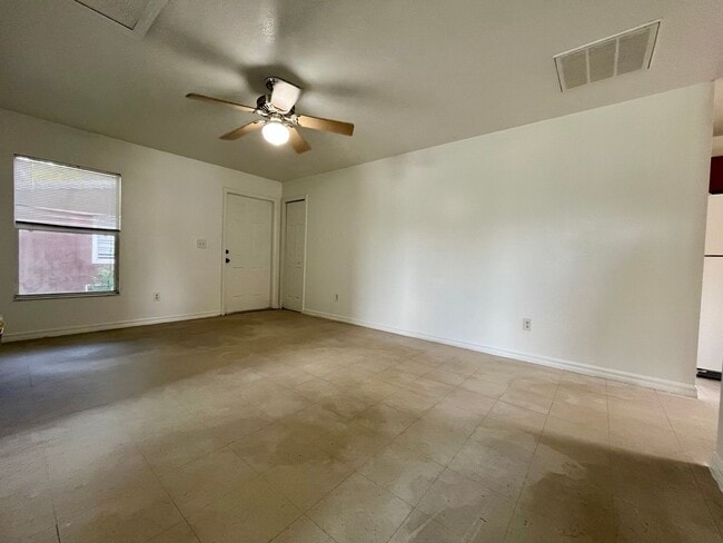 3106 W Reynolds St in Plant City, FL - Building Photo - Building Photo