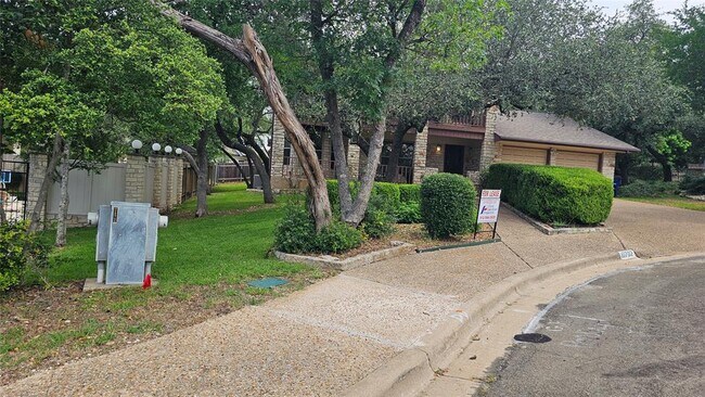 10702 Ashton Cove in Austin, TX - Building Photo - Building Photo