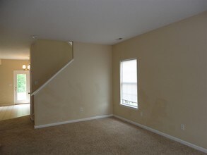 10221 Blue Sky Dr in Avon, IN - Building Photo - Building Photo