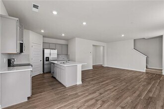334 Sound Cir in Stockbridge, GA - Building Photo - Building Photo