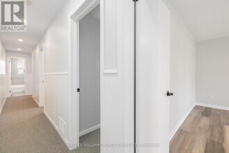 99 West Lodge Ave in Toronto, ON - Building Photo - Building Photo