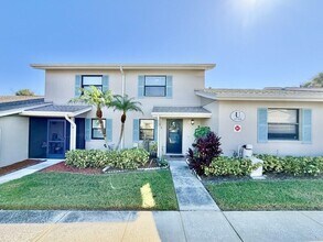 2131 Ridge Rd S in Largo, FL - Building Photo - Building Photo