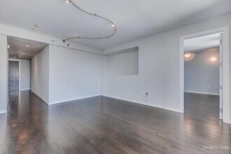 219 Brannan St in San Francisco, CA - Building Photo - Building Photo