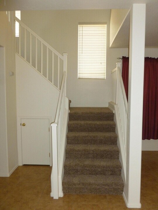 13437 W Rhine Ln in Litchfield Park, AZ - Building Photo