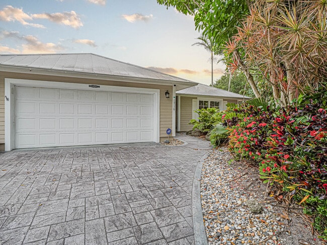 property at 1716 Indian River Dr