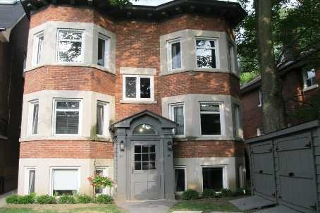 30 Pinewood Ave in Toronto, ON - Building Photo