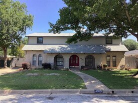 4909 Boulder Lake Rd in Fort Worth, TX - Building Photo