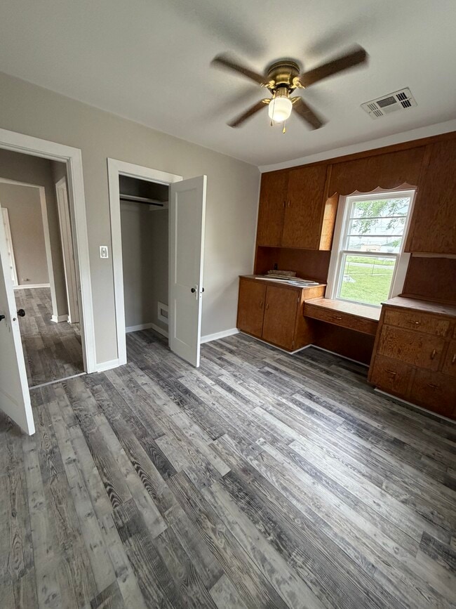 1904 Home Cir in Coffeyville, KS - Building Photo - Building Photo