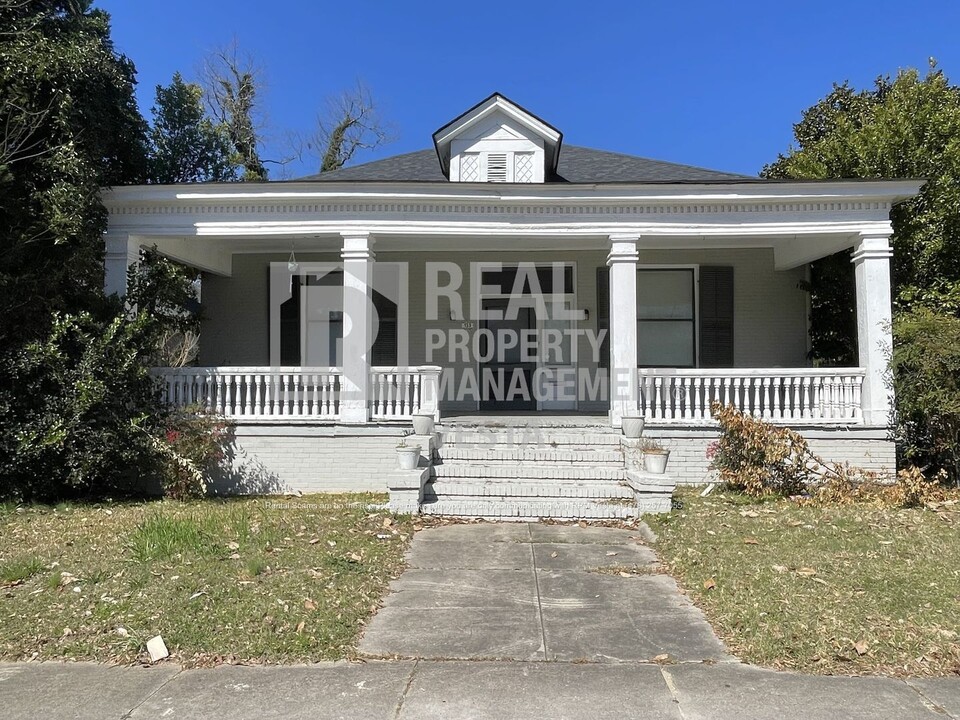 133 Clisby Pl in Macon, GA - Building Photo