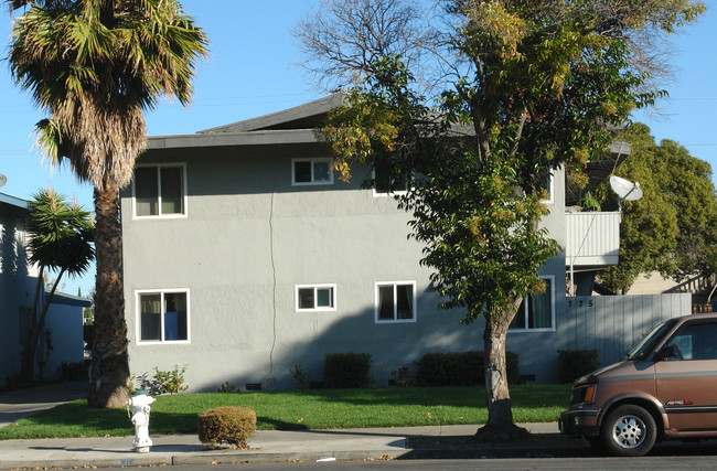 775 E Duane Ave in Sunnyvale, CA - Foto de edificio - Building Photo