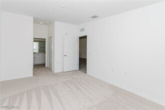 5454 Double Eagle Cir, Unit 3325 in Ave Maria, FL - Building Photo - Building Photo