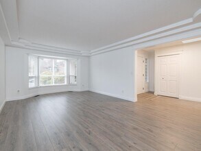 12572-12518 18 Ave in Surrey, BC - Building Photo - Building Photo