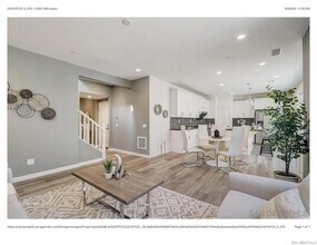 8612 Chaparral Way in Santee, CA - Foto de edificio - Building Photo
