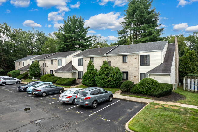 Brookshire Trace Townhomes in Philadelphia, PA - Foto de edificio - Building Photo