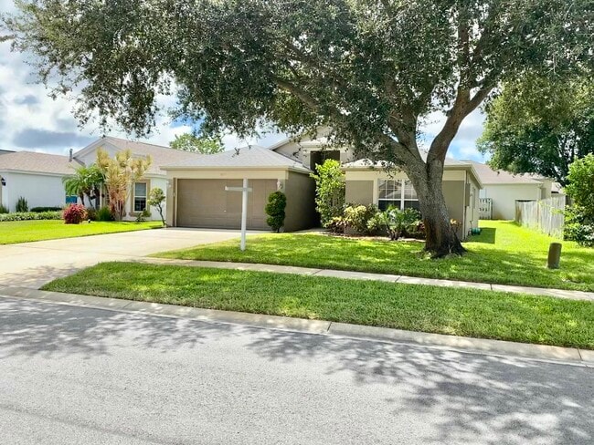 8057 Bracken Ln in Melbourne, FL - Building Photo - Building Photo