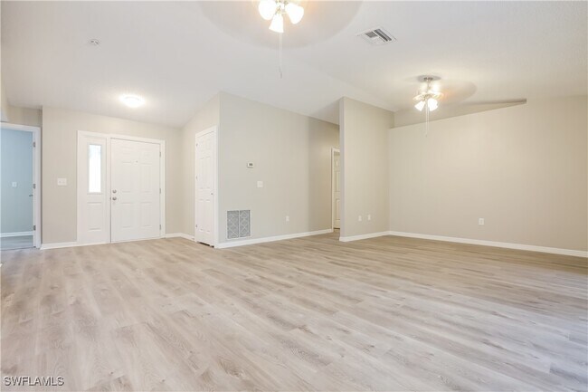 property at 987 Auburn Rd