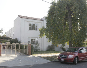 Golden Gate Apartments in Los Angeles, CA - Foto de edificio - Building Photo