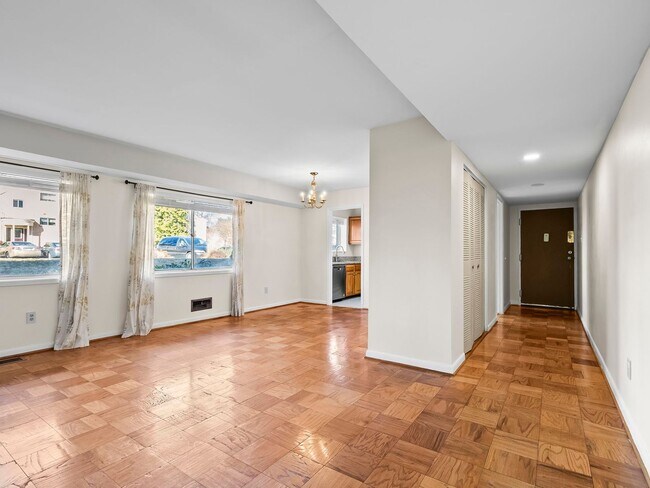 10613 Montrose Ave in Bethesda, MD - Building Photo - Building Photo