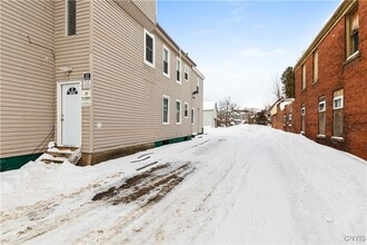 750 Bleecker St in Utica, NY - Foto de edificio - Building Photo