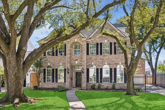 property at 4601 Mimosa Dr