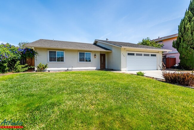 property at 2109 Avenida de las Flores