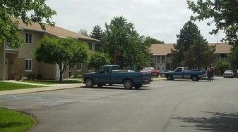 Rivercrest Apartments