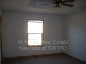 3917 W Parkridge Cir in Springfield, MO - Building Photo - Building Photo