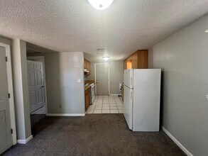 1614 Lonnie Rd in Tallahassee, FL - Building Photo - Building Photo