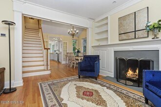 17 Lockwood Dr in Greenwich, CT - Building Photo - Building Photo
