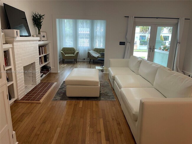 27 NE 49th St in Miami, FL - Building Photo - Building Photo