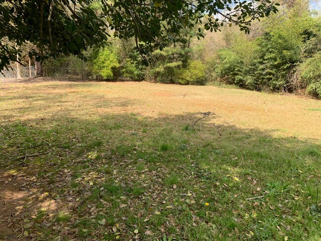 127 -139 Shelton Mill Rd, Unit 139 in Auburn, AL - Building Photo - Building Photo