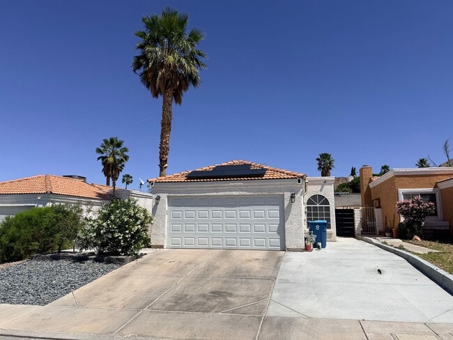 2372 Beaver Bay Ct in Las Vegas, NV - Building Photo - Building Photo