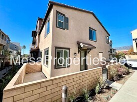 2156 Willow Wisp in Upland, CA - Building Photo