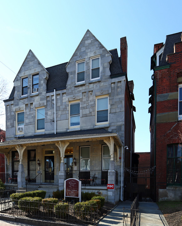 Esther McManus Hall in Philadelphia, PA - Building Photo