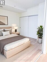 210 Simcoe St in Toronto, ON - Building Photo - Building Photo