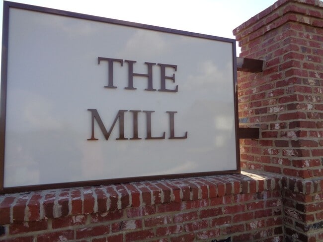 property at 102 Farm View Dr