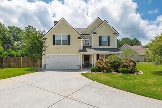 1302 Angie Ct in Loganville, GA - Building Photo - Building Photo