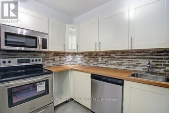 39-439 Parliament St in Toronto, ON - Building Photo - Building Photo