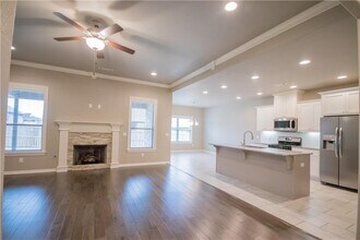 301 Cisterna Dr in Centerton, AR - Building Photo - Building Photo