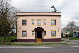 St Johns Apartments in Portland, OR - Building Photo - Building Photo