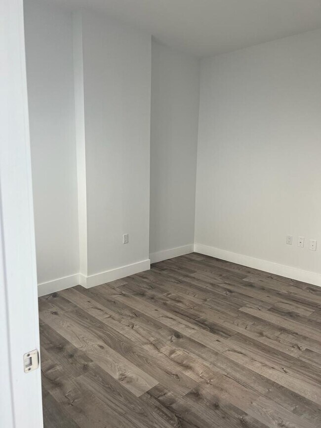 39 NW 7th Ave in Miami, FL - Foto de edificio - Building Photo