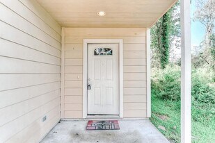 213 Foster St in Tomball, TX - Building Photo